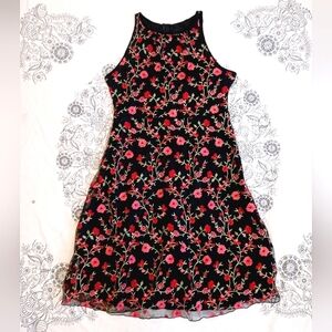Rosewe - Embroidered High Waisted Dress